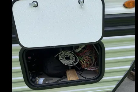 The Scoot Around Colman 17 B Travel Trailer