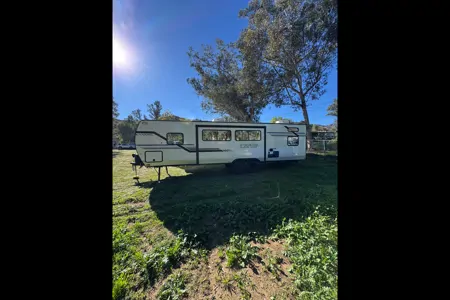 Forest River Alpha wolf 280QBS-L Travel Trailer