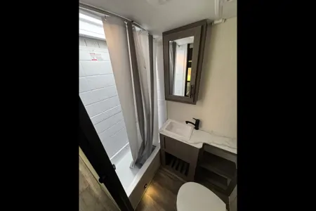 Forest River Alpha wolf 280QBS-L Travel Trailer