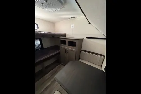 Forest River Alpha wolf 280QBS-L Travel Trailer