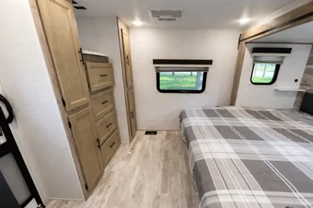 Honey Dukes Gulf Stream Travel Trailer