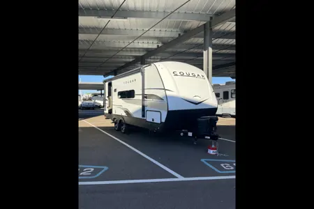 RICHARD's Keystone Cougar Travel Trailer