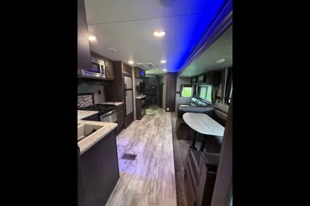 RVOP Crossroads Zinger Roulotte 2018