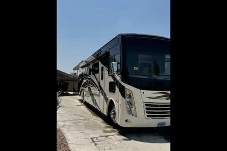 Birgit's Thor Motor Coach Hurricane Class A