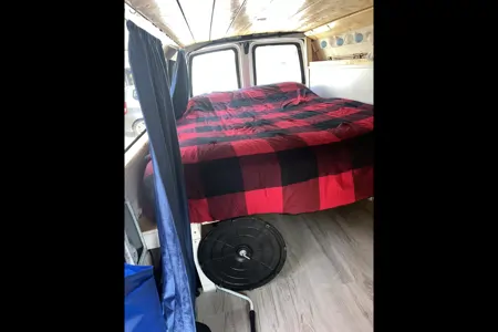 « SORA » Chevrolet Express Campervan