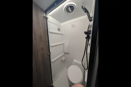 Skyvan Adventure Van Tiffin Motorhomes Allegro GH1 Class B