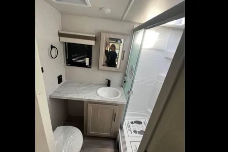 Tommy's Forest River Rockwood ultra light 2911BS Travel Trailer
