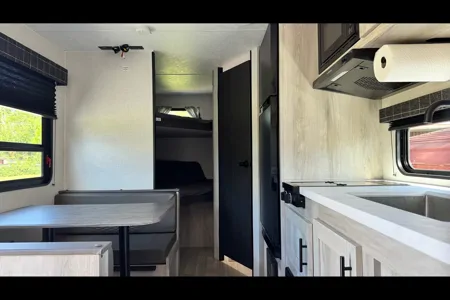 KZ Sportsmen Travel Trailer