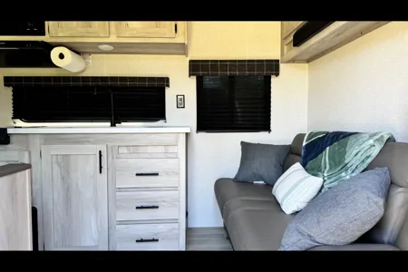 KZ Sportsmen Travel Trailer