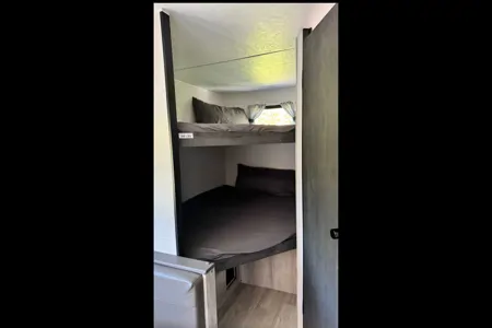 KZ Sportsmen Travel Trailer