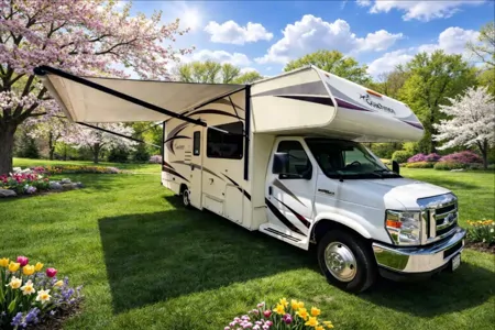 Coachy – Your Spring & Summer Escape (No Prep or Pet Fees)