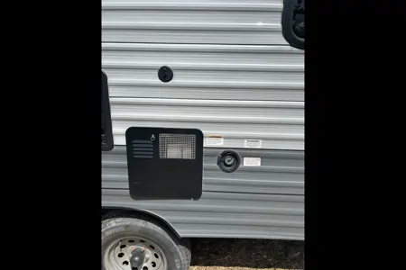 Gulf Stream Kingsport Travel Trailer – Sleeps 4 | Easy Tow | Great for Families
