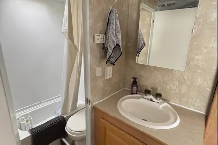 Family-Friendly Thor Wave 29BHS Travel Trailer – Comfort & Convenience on the Road!