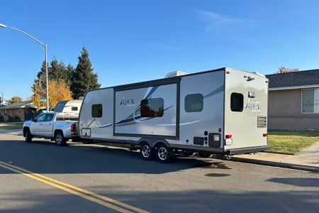 Coachmen Apex Ultra-Lite / Power Inverter & Generator / Starlink Equipped!