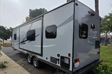 Coachmen Apex Ultra-Lite / Power Inverter & Generator / Starlink Equipped!