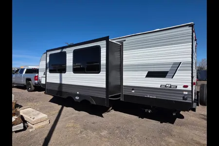 2022 KZ 27 Foot Camper
