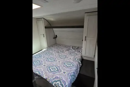2022 KZ 27 Foot Camper