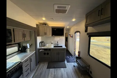 Paul's Keystone Raptor Toy Hauler