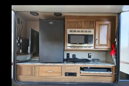 Ovadek rentals LLC Keystone Laredo Travel Trailer