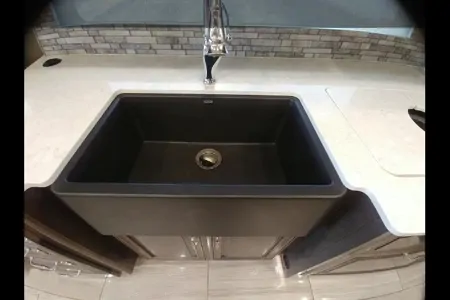 Allen's American Coach America Dream 45a Class A