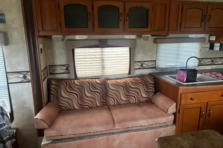 Fiona's Coachmen Freedom express Travel Trailer