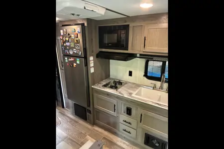 Leandro's Grand River 25BH Travel Trailer