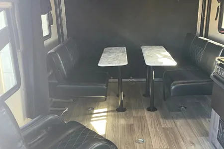 Daniel's Genesis Supreme Rv Supreme Toyhauler Toy Hauler