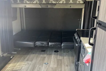 Daniel's Genesis Supreme Rv Supreme Toyhauler Toy Hauler