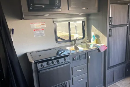 Daniel's Genesis Supreme Rv Supreme Toyhauler Toy Hauler