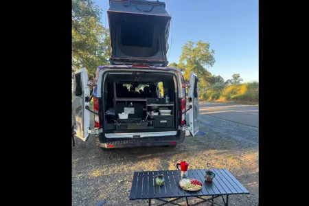 Sin Fronteras Campervan