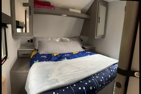 Delvin's Coleman Lantern Travel Trailer