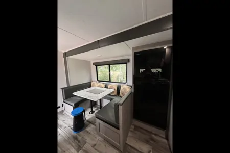 Delvin's Coleman Lantern Travel Trailer