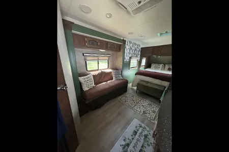 Coachmen Freedom express Travel Trailer