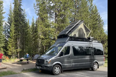Sight Seeing Family Camper