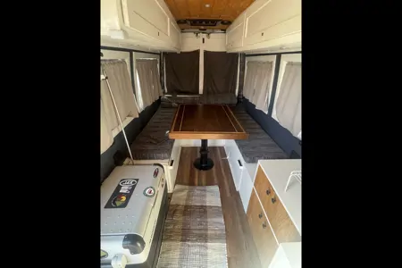 Sight Seeing Family Camper