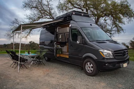 Sight Seeing Family Camper
