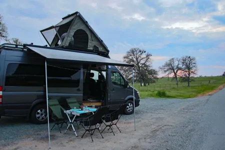 Sight Seeing Family Camper