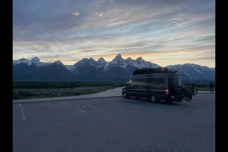 Sight Seeing Family Camper