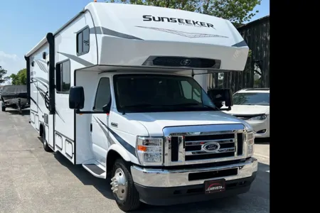 Brian's Forest River SUNSEEKER 2860 Class C