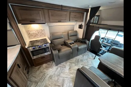 Brian's Forest River SUNSEEKER 2860 Class C