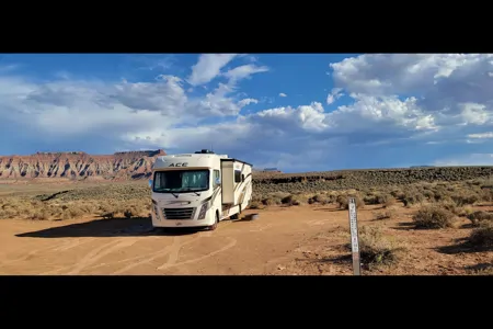 GThor Motor Coach ACE 30.4 Class A - Guy