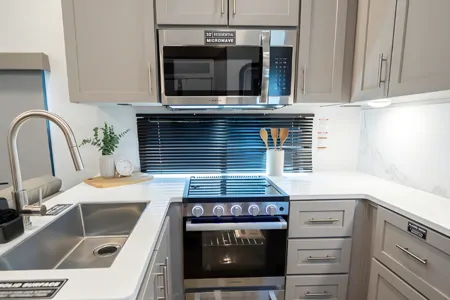 Retreat Alliance RV Avenue 38DBL Fifth Wheel