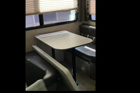 Chris's Coleman 2605 Travel Trailer