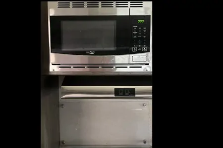 Chris's Coleman 2605 Travel Trailer