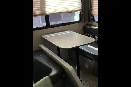 Chris's Coleman 2605 Travel Trailer