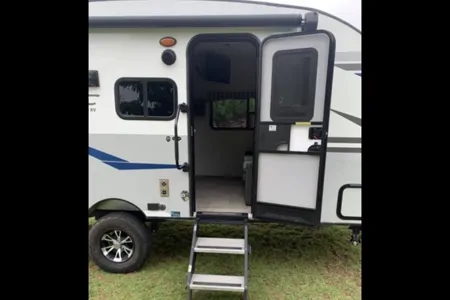 Sonic lite home on wheels