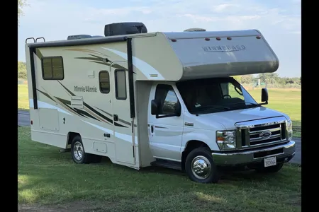 Ryker's Winnebago Minnie Winnie 2018