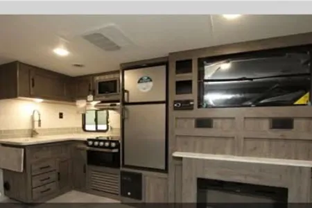 Eric's Coachmen Apex Ultra Lite Travel Trailer