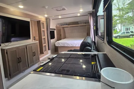Mobile Guest House Grand River 23HBS Travel Trailer