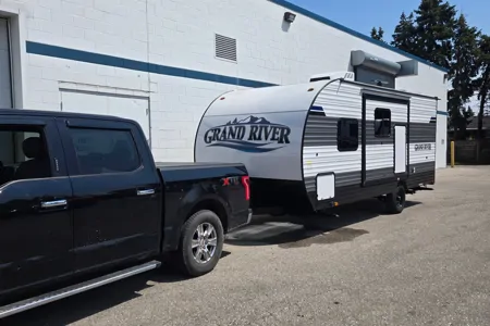 Mobile Guest House Grand River 23HBS Travel Trailer